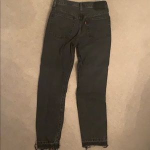 dark grey/faded black levi jeans